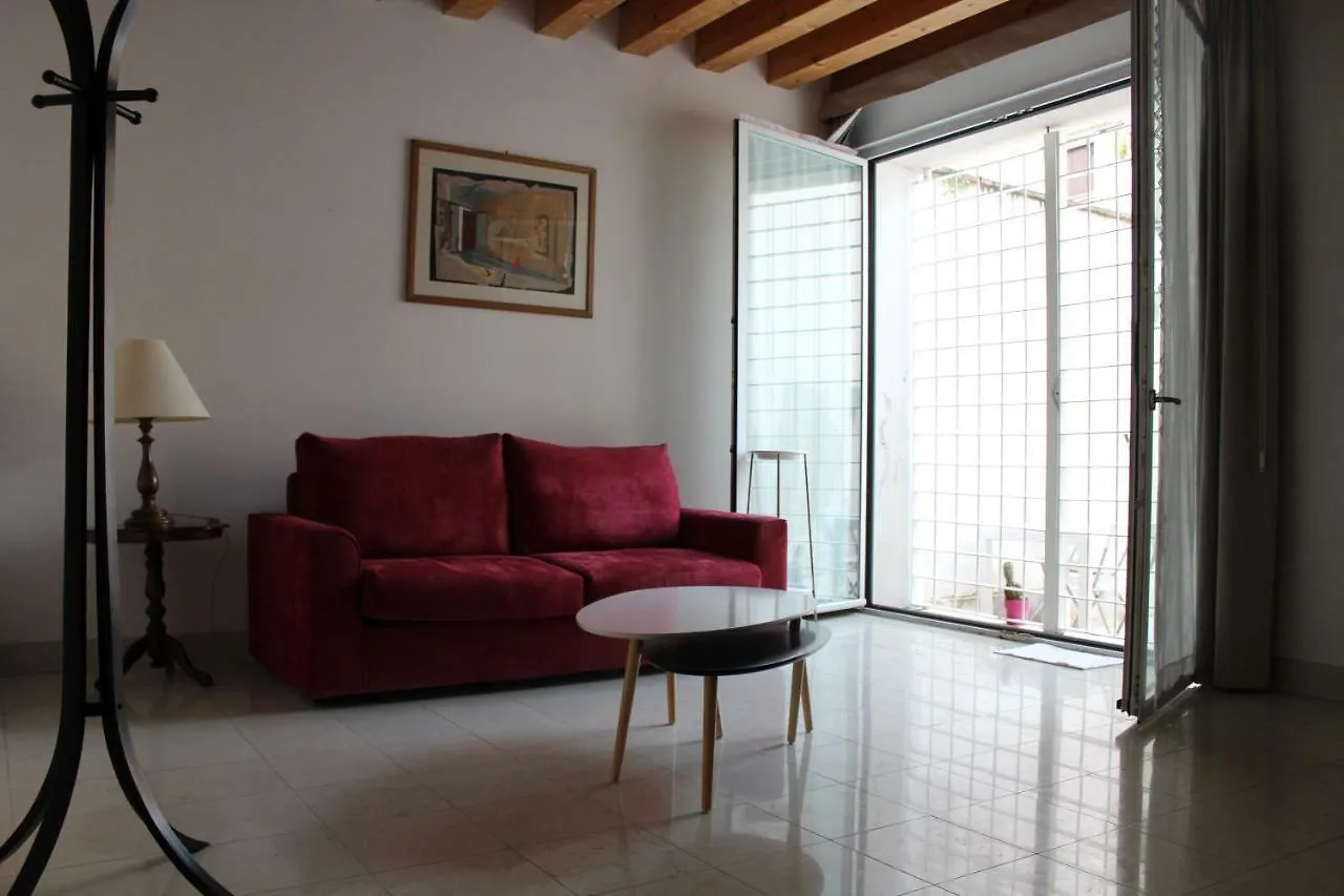 Tre Archi Garden Apartment Venice 0*,  Italy